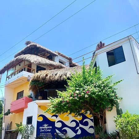 Experiencia Surf Camp Brisas de Zicatela Exterior foto