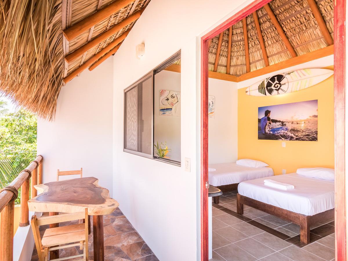 Experiencia Surf Camp Brisas de Zicatela Exterior foto