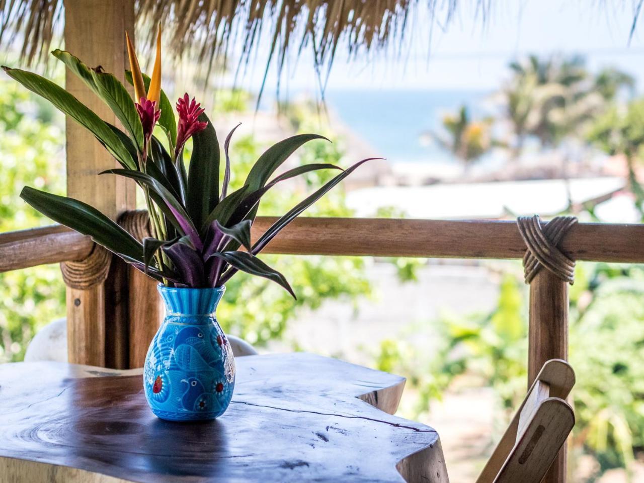 Experiencia Surf Camp Brisas de Zicatela Exterior foto