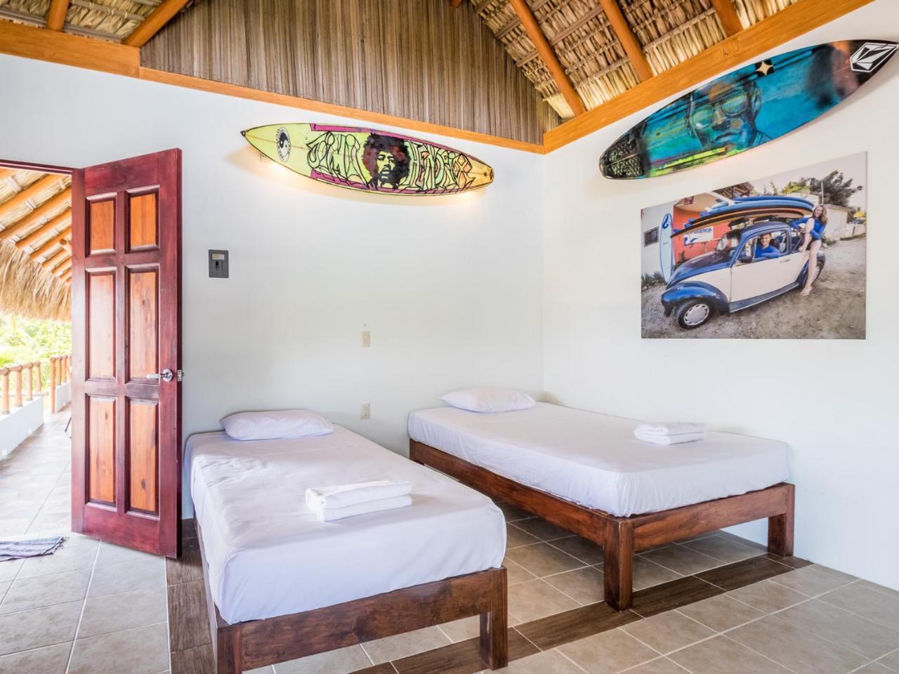 Experiencia Surf Camp Brisas de Zicatela Exterior foto