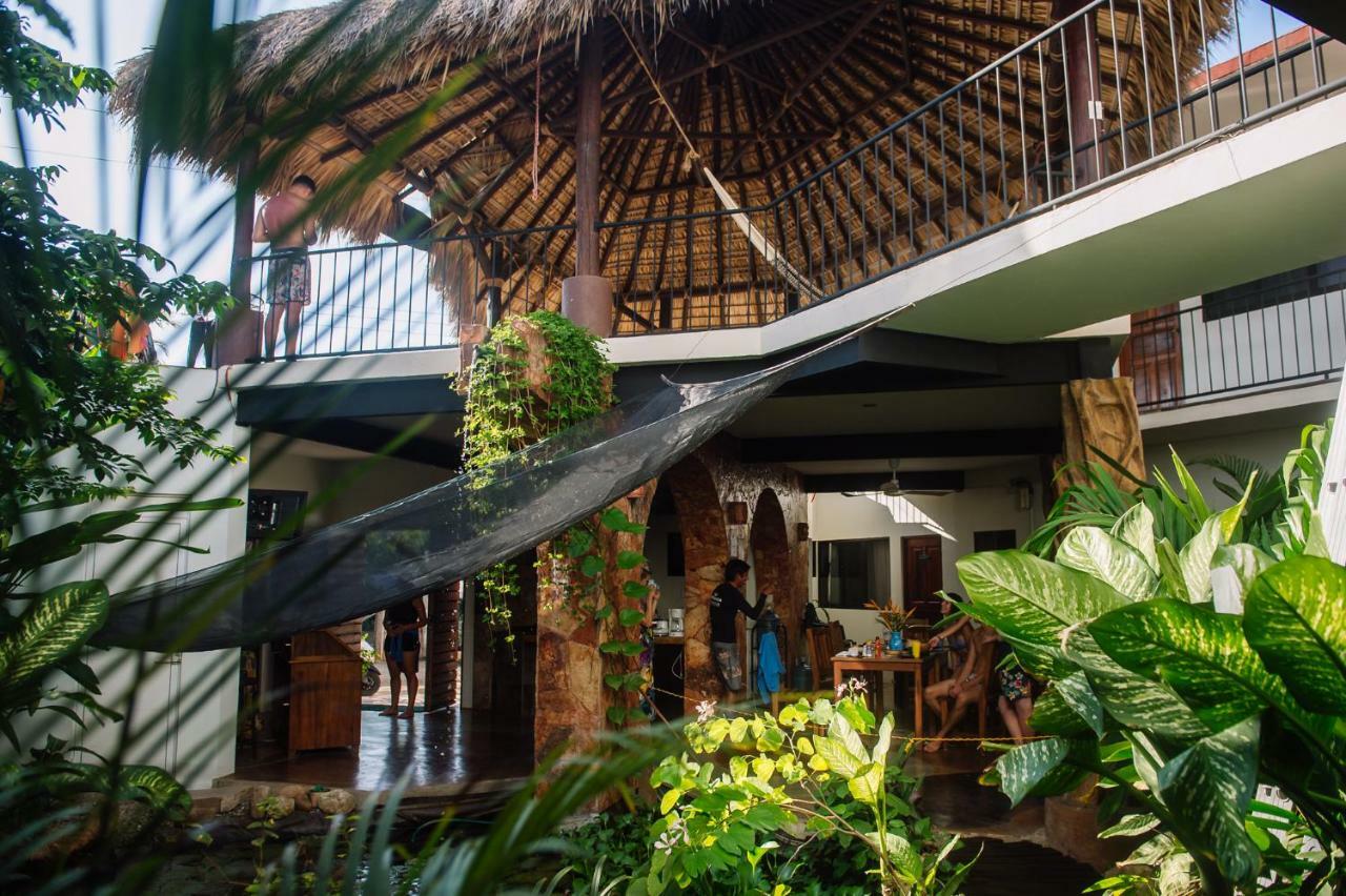 Experiencia Surf Camp Brisas de Zicatela Exterior foto